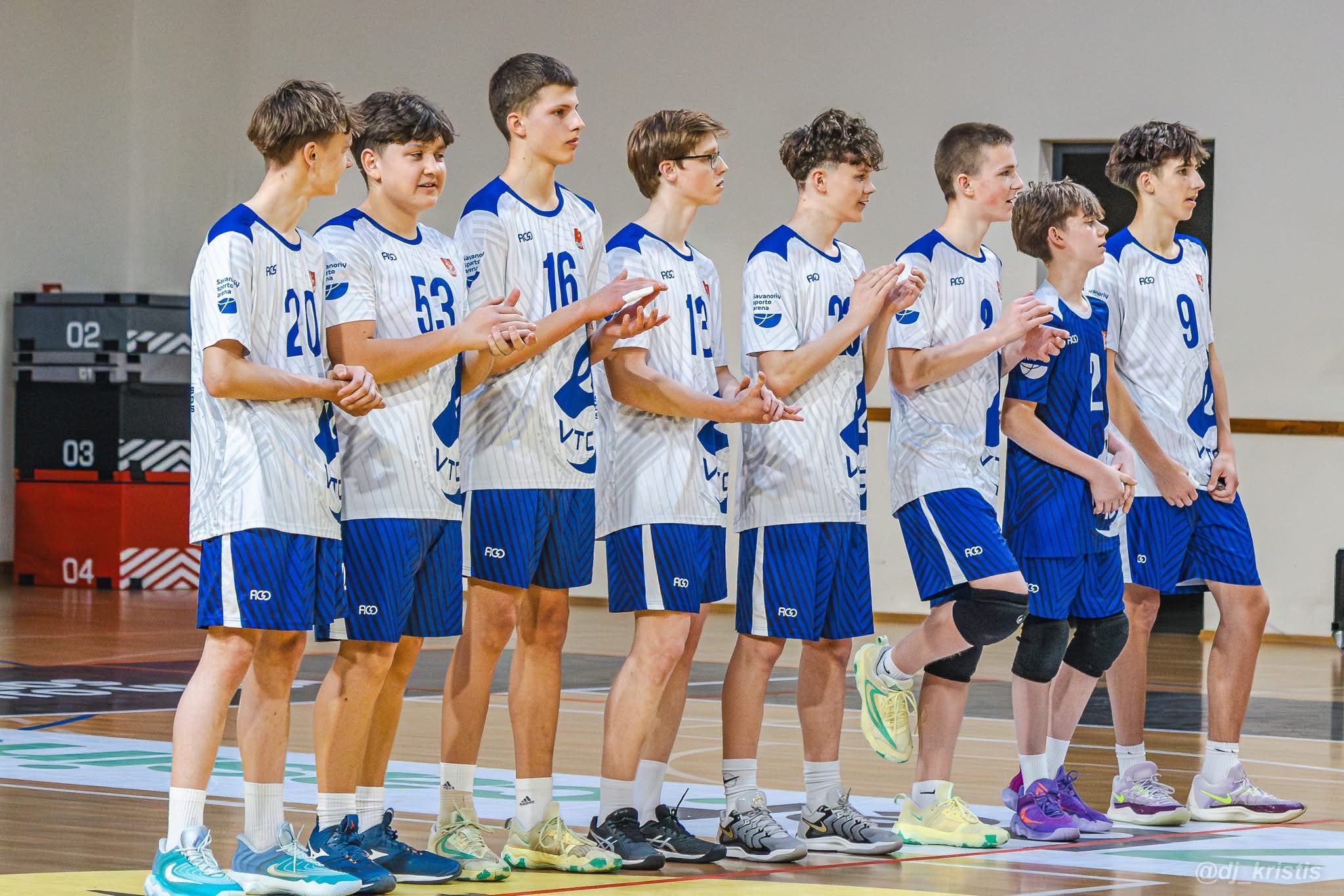 Vilniaus tinklinio centro komanda varžybose